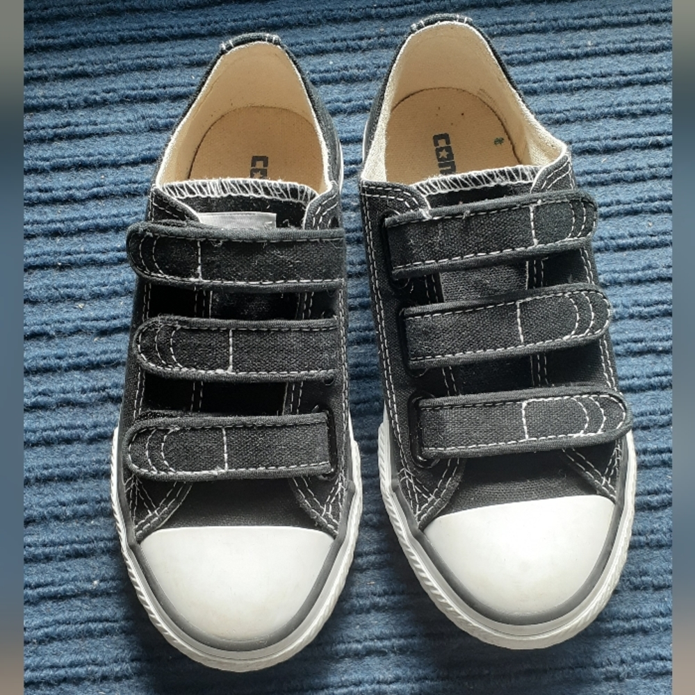 Velcro Converse